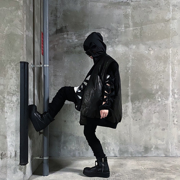 Rick Owens】23FWコレクション「LUXOR」からをブラックカラーアイテム ...