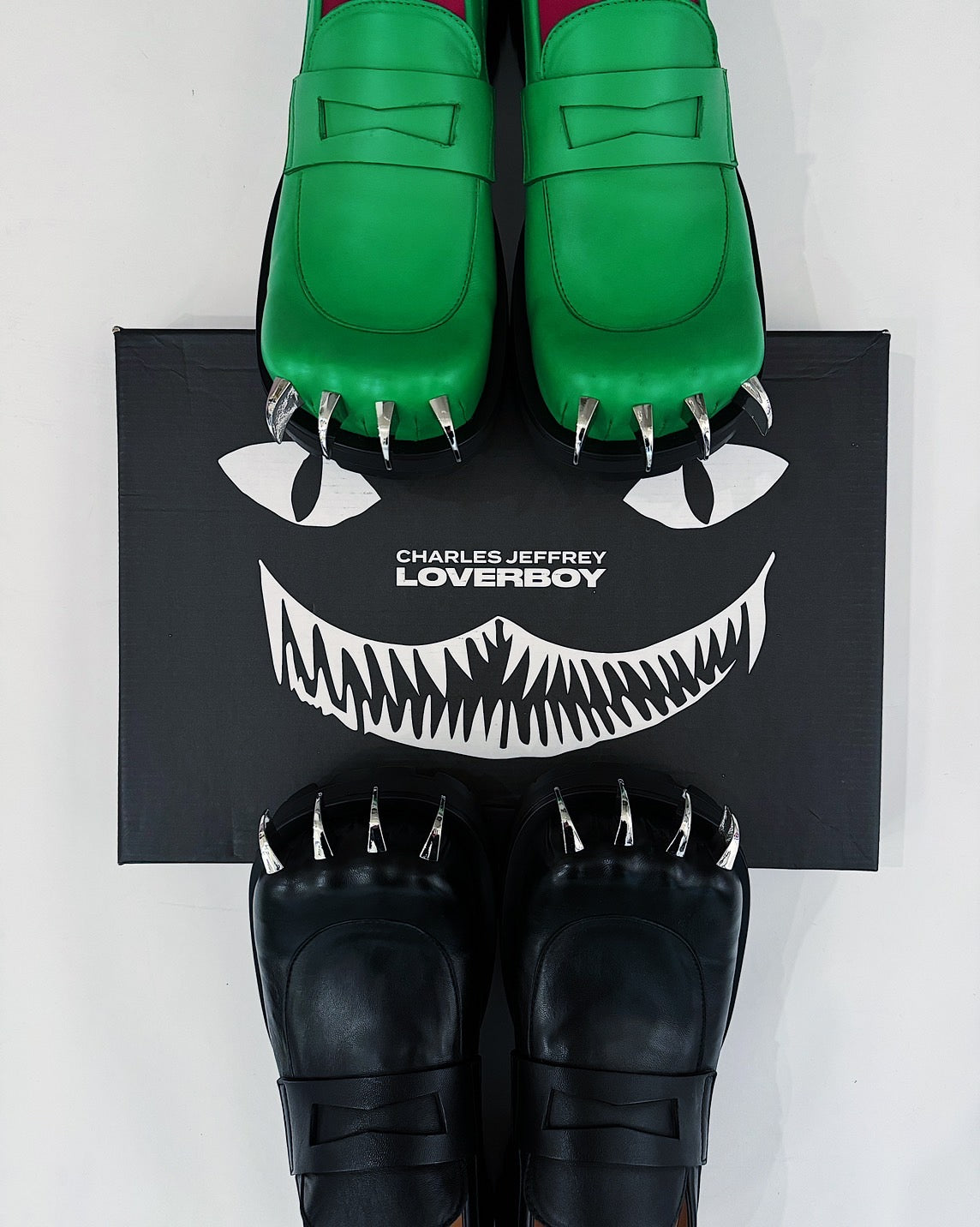 【CHARLES JEFFREY LOVERBOY】<br> The much anticipated "MOCCASIN MOGGIES" are now in stock!