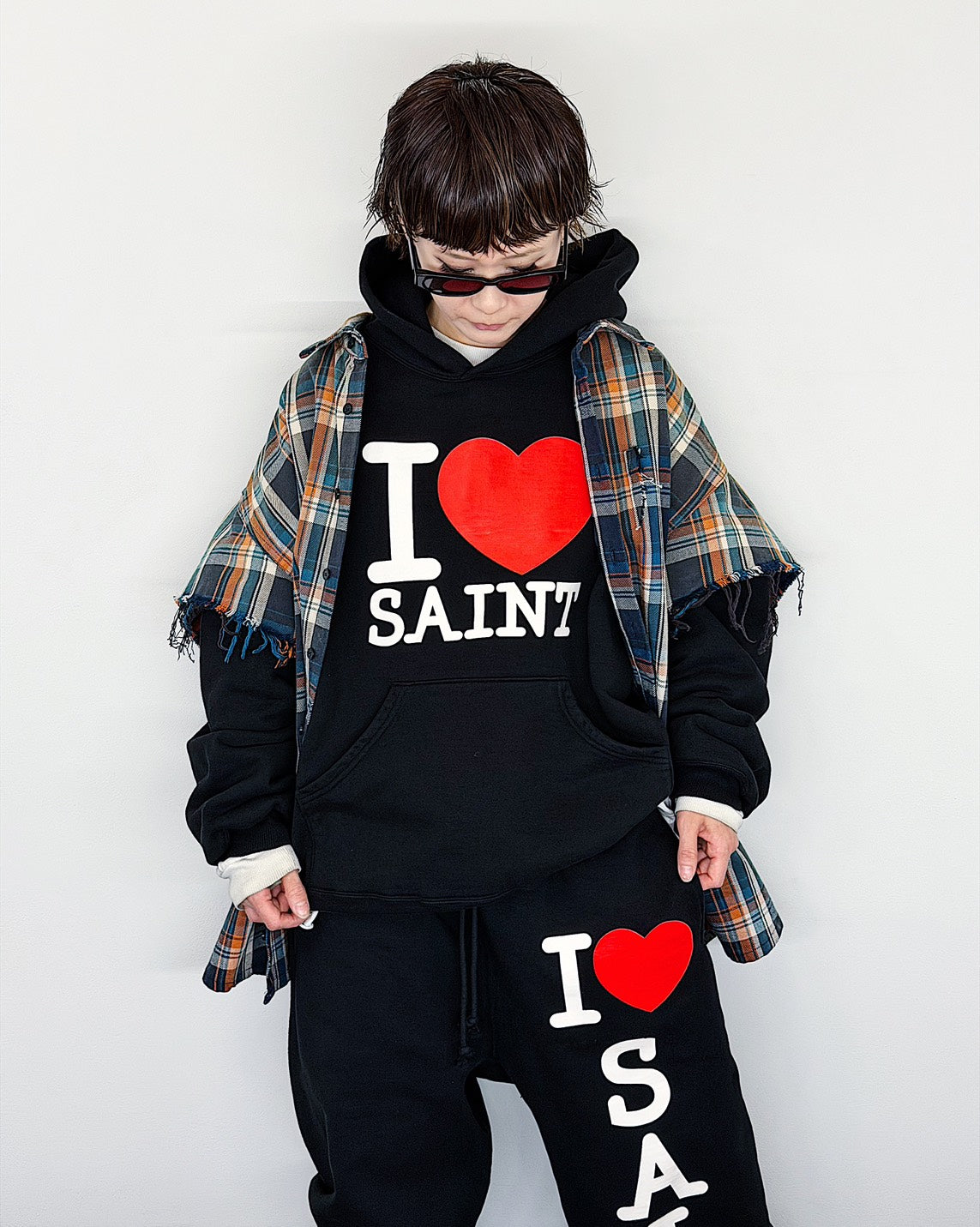 【©SAINT M××××××】<br>26SS DROP1コレクションより注目のコラボアイテムや新作アイテムが明日1月10日(土) 10時よりオンラインにて発売スタート！！