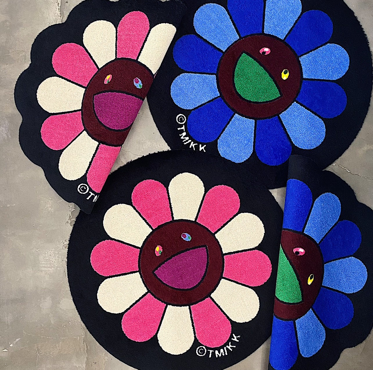 【©Takashi Murakami / kaikai kiki】<br /> Limited quantities of flower mats will be available online from 20:00 today, 5/1 (Mon.)!